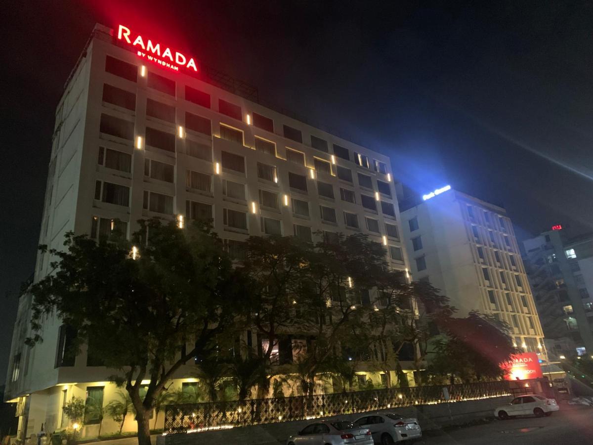 Ramada By Wyndham Jaipur North Hotell Eksteriør bilde