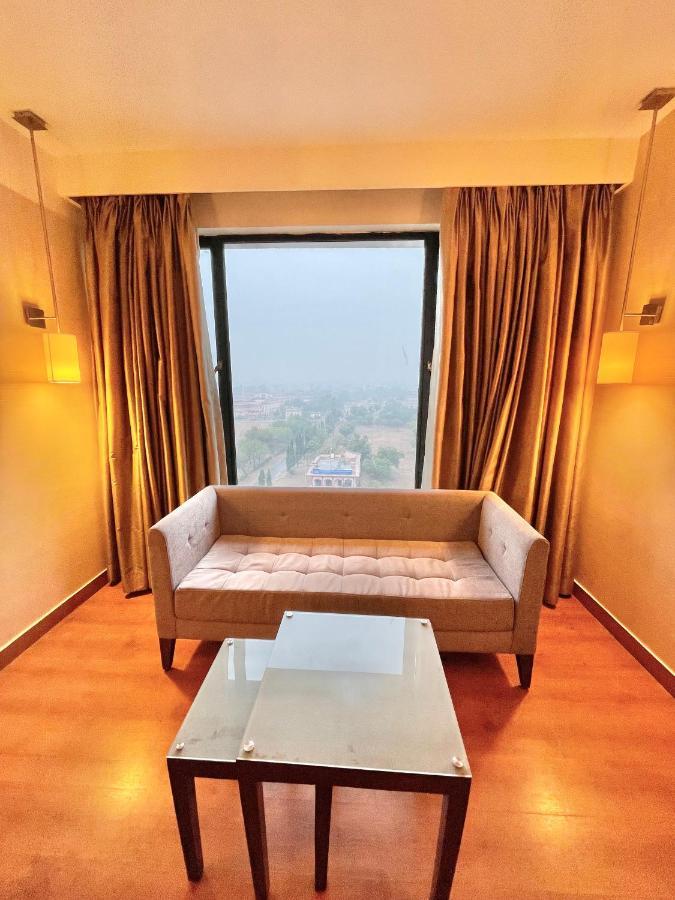 Ramada By Wyndham Jaipur North Hotell Eksteriør bilde