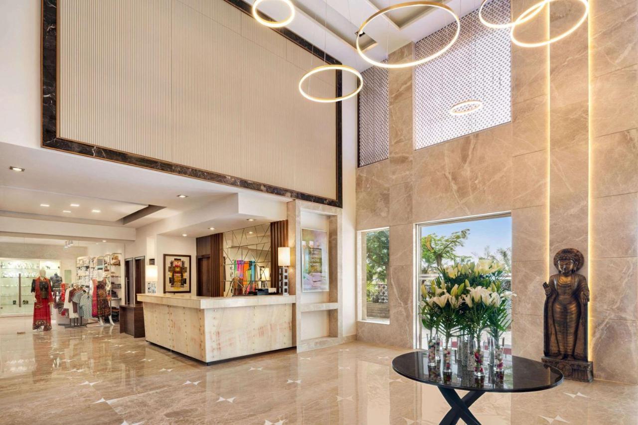 Ramada By Wyndham Jaipur North Hotell Eksteriør bilde