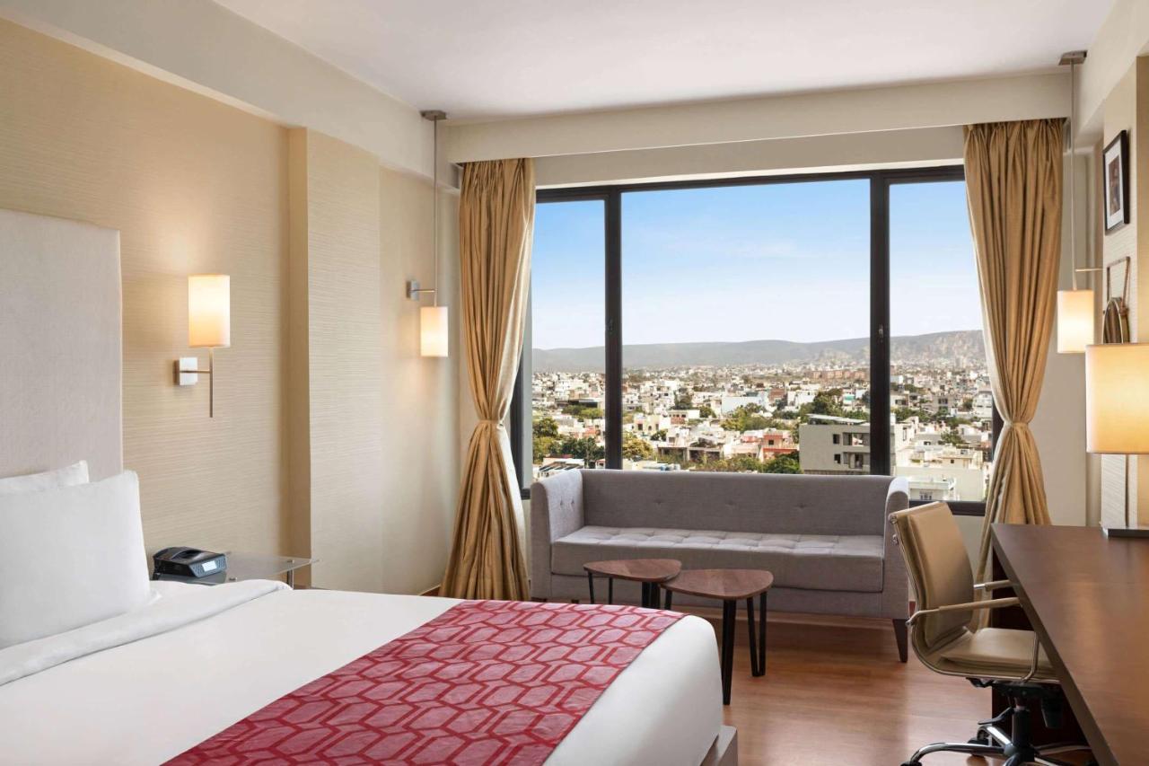 Ramada By Wyndham Jaipur North Hotell Eksteriør bilde