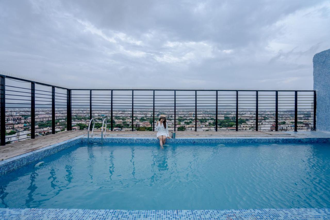 Ramada By Wyndham Jaipur North Hotell Eksteriør bilde