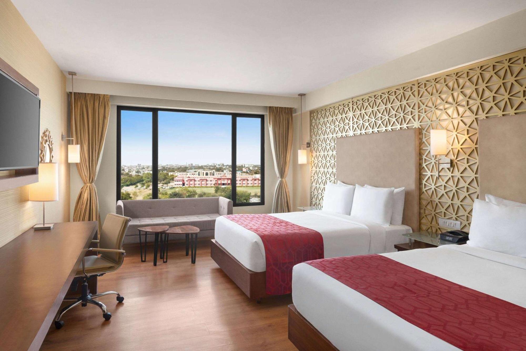 Ramada By Wyndham Jaipur North Hotell Eksteriør bilde