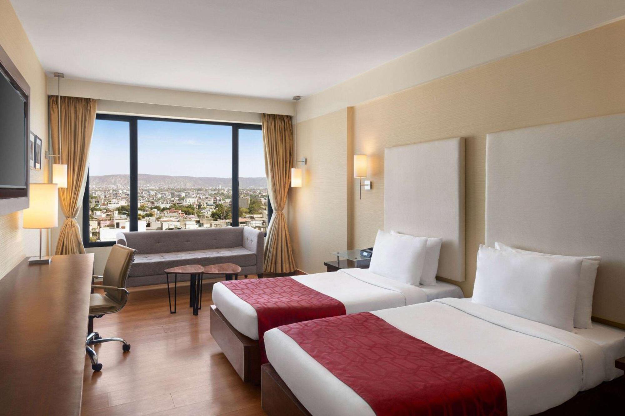 Ramada By Wyndham Jaipur North Hotell Eksteriør bilde